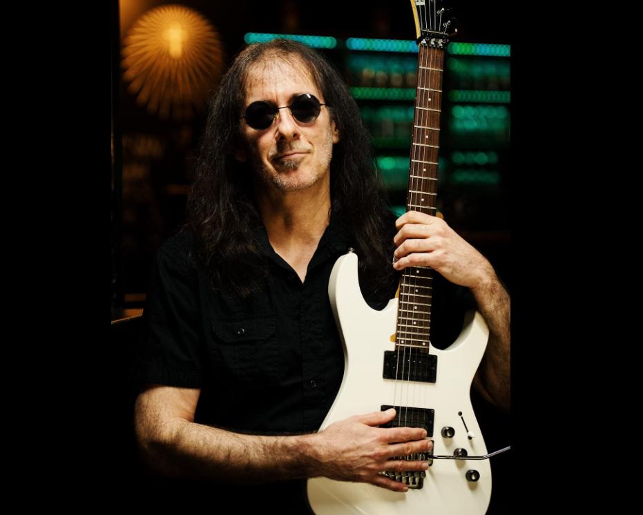 Guitarrista HENJO RICHTER, do GAMMA RAY, sofre grave atropelamento e está bastante ferido